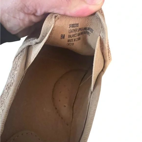 Sofft Tan Leather Slip-On Shoes - Picture 4 of 4